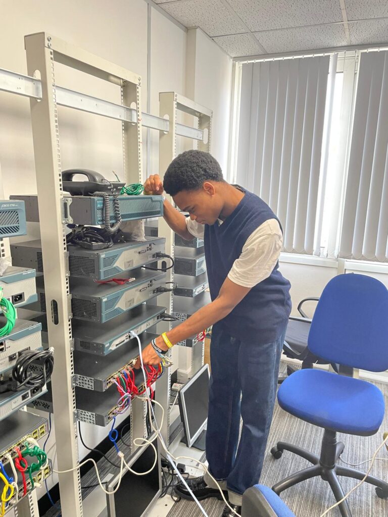 Junior Network Engineer – THE LAN